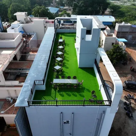 Coral Shelters Luxe Service Apartments Kochadai