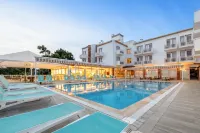 Hanedan Beach Hotel - Bãi biển