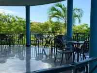 Sea Crest Hotel - Spa