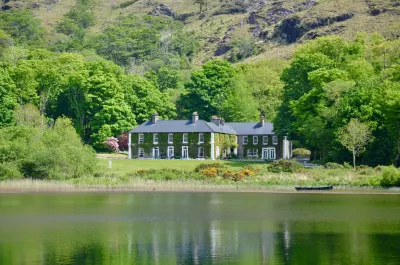 Delphi Lodge Hotels in 