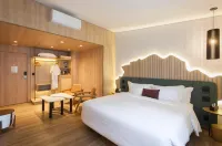 DoubleTree by Hilton Caracol Canela - Swimmingpools