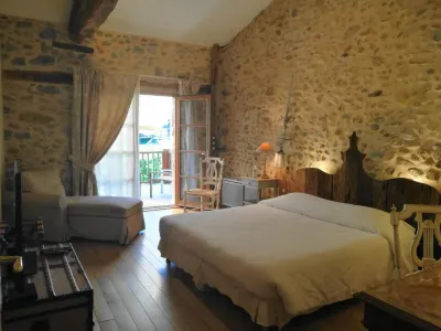 Hotel Logis - Chateau de Beauregard Hotels near Chateau de Seix