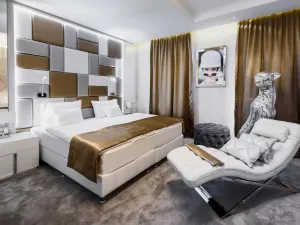 RQ Boutique & Unique Hotel