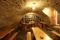 Hotel Und Weingut Karlsmühle Hotels in Ensch