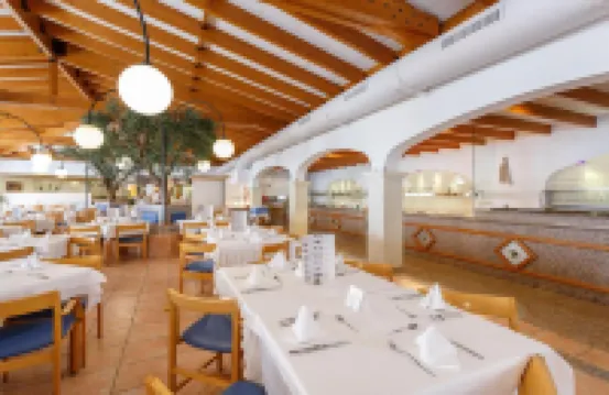 Royal Son Bou Family Club