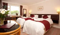 Denewood Hotel
