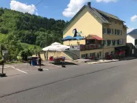 Hôtel les Mouflons Hotel a Orcival