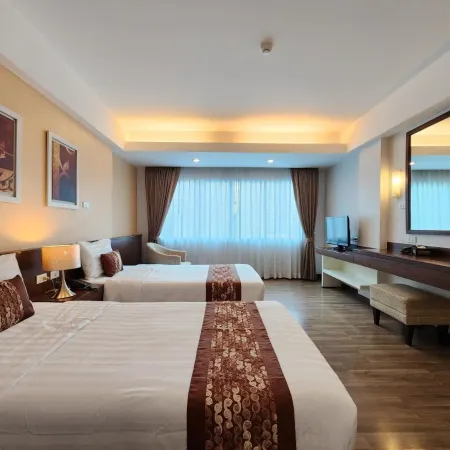 Avion Hotel - Near to Suvarnabhumi Отели рядом с достопримечательностью «Ват Плуксаттха»