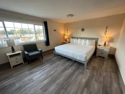 Coastal Inn and Suites Hotels in Long Beach