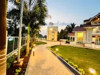 The Grand Leela Resort