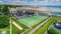 The Sparhawk Oceanfront Resort