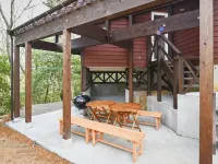 Family Cottage Notoie Hotels in Shika