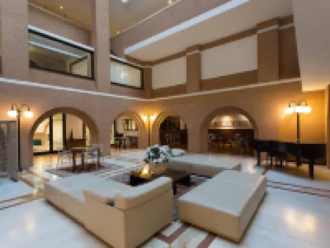 Hostellerie du Cheval Blanc アオスタのホテル