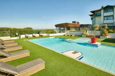 Atlanthal Hotels near Eglise Saint-Leon.