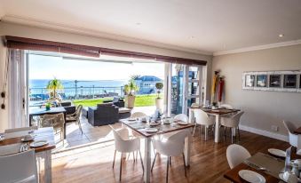 3 on Camps Bay