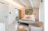 Hotel m - 27 Hotels near Cala Mitjana