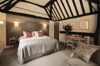 The Bull Hotel Hotels in Coln Saint Aldwyns