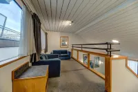 The Lofts Apartments