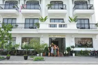 Lotus Hotel Ninh Bình 住宿飯店