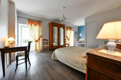 Chambres d'hôtes "La Grange de Georges" فنادق في Lay-Lamidou