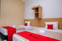 RedDoorz Syariah Near Perempatan Kartasura Hôtels à : Kartasura