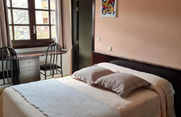 阿薩多爾朱利安布魯內特青年旅舍