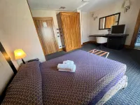 Aura Club - La Fenice Hotel a Paternò