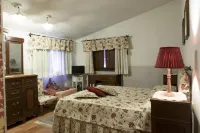 Bosco d'Olmi Country House Hotels in Castelforte