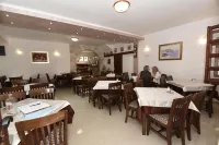 Guest House Zec - Bữa sáng