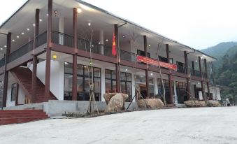 A Sim ba be Lake Hotel