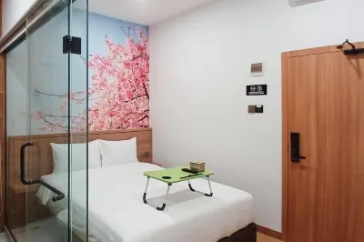 Urbanview Hotel R House Batuaji Hotels in Sagulung