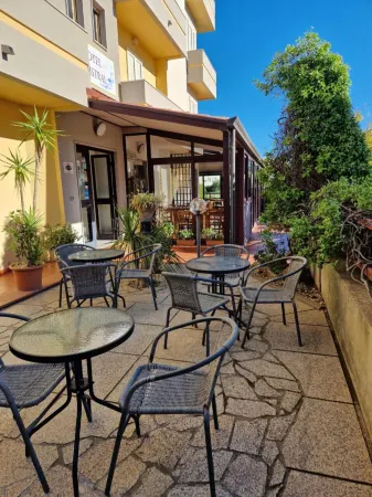 Hotel Mistral Отели в г. Province of Sassari