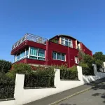 La Maison du Coteau Hotels in Cachan