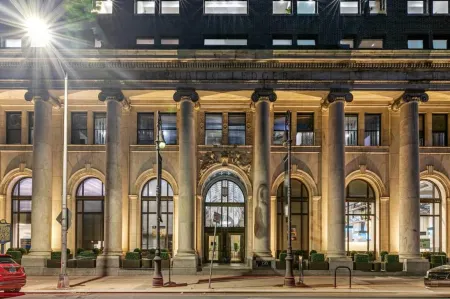 The Ledger Residences by Sosuite - Old City Отели рядом с достопримечательностью «Пеннс Ландинг»