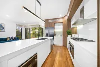 Luxury Retreat & Spacious 4BR House in Willoughby Hôtels à : Seaforth