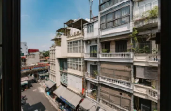 Tamundi Homestay Train Street View- Dong Xuan Market Hotels near Long Bien Railway Station