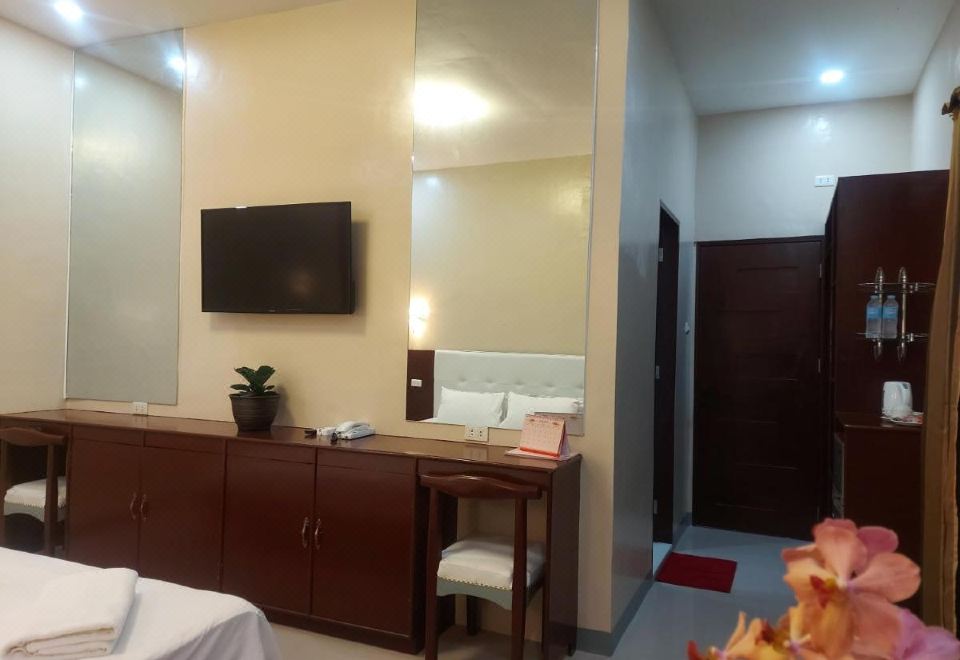 B&S Orchids Suites Hotel 썸네일