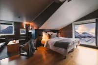 Svalbard Hotell | Polfareren Hotels in 