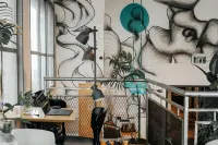 Domus Metro Hotel - Hostels