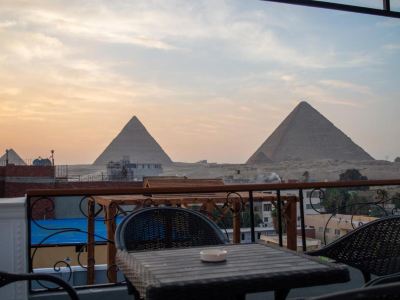 Pyramids Gate Hotel