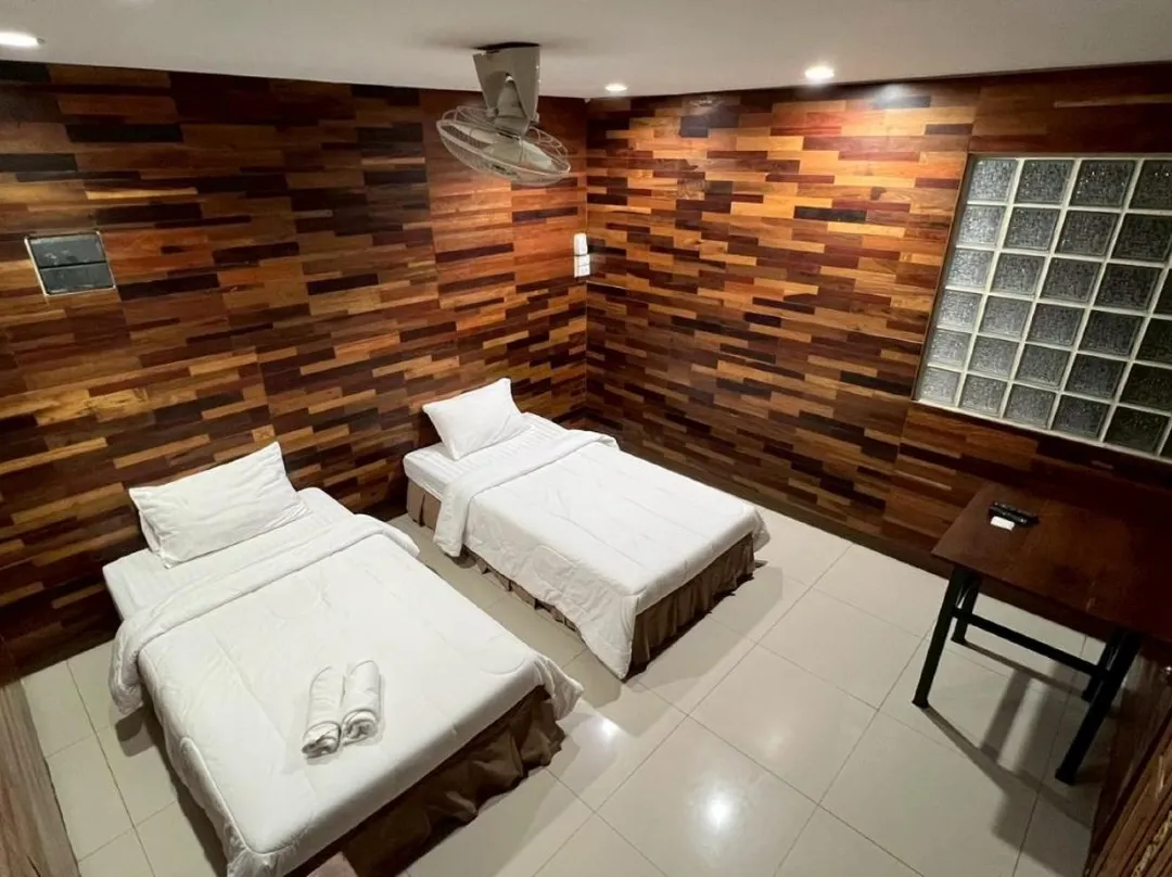 Phunumfha Hotel @Chum Phae - Khon Kaen - Khon Kaen
