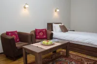 Jipek Joli Inn