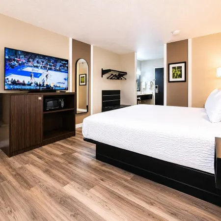 Blaine Town Inn & Suites