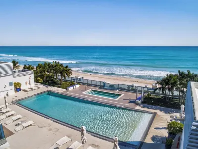Monte Carlo by Miami Vacations Hotels near North Beach