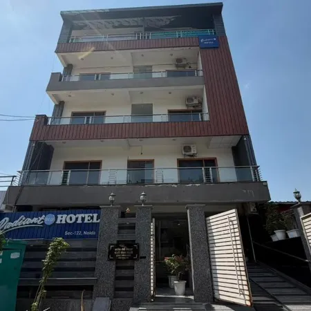 Hotel Crystal Retreat