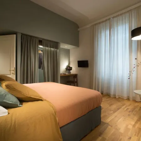 B&B Santa Maria del Fiore Отели рядом с достопримечательностью «Лунгарно дель Темпио»