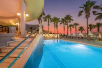 Phoenix Beach Hotel - Uima-altaat
