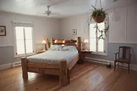 Auberge Carpe Diem فنادق في Petite-Riviere-Saint-Francois