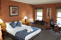 Bakery Hill Motel Hotels in Golden Point