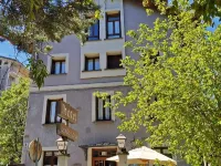 Conde Aznar Hotels in Jaca